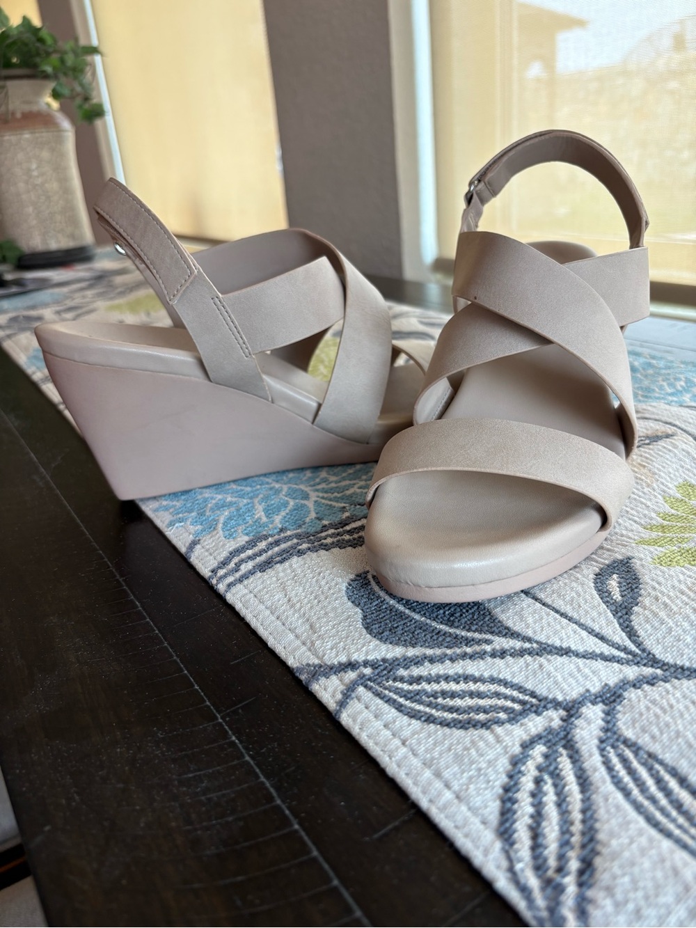 Naturalizer Wedge Sandals in Light Taupe